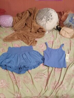 NWT Women's Size S No Boundaries Tank Top & Ruffle Hem Short Set